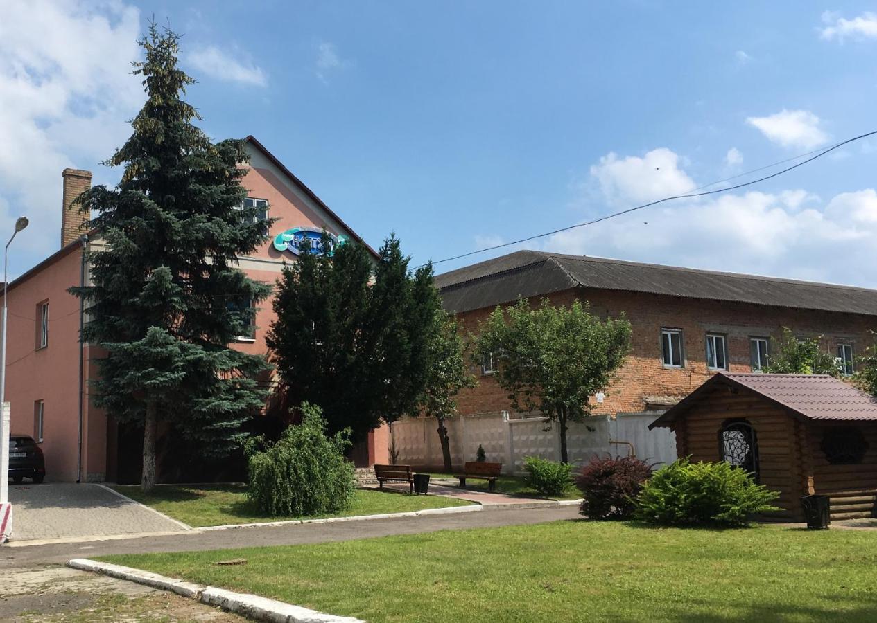 Міні-Готель Нептун Rivne Exterior foto
